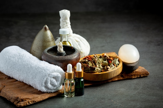 Free Photo Herbal Compress And Herbal Spa Treatment Equipments Put On