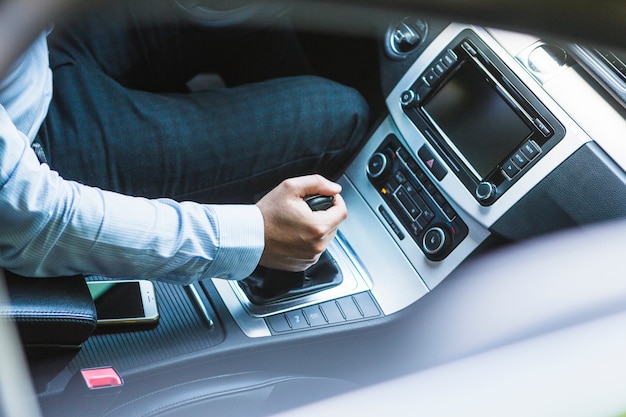 Oito coisas que podem estragar o câmbio automático do seu carro