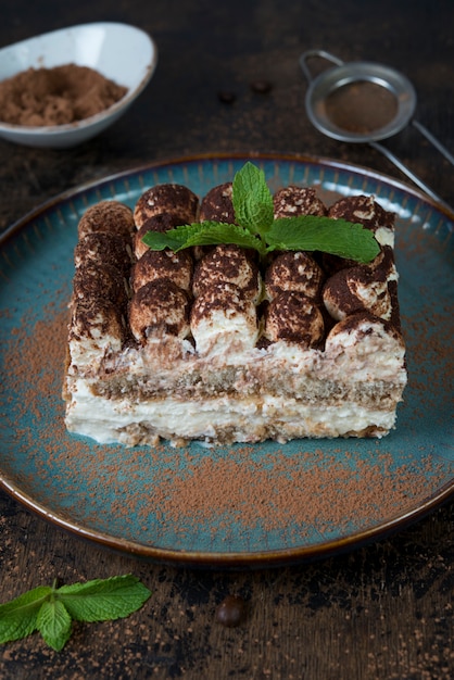 Premium Photo | Homemade tiramisu cake. classic italian dessert