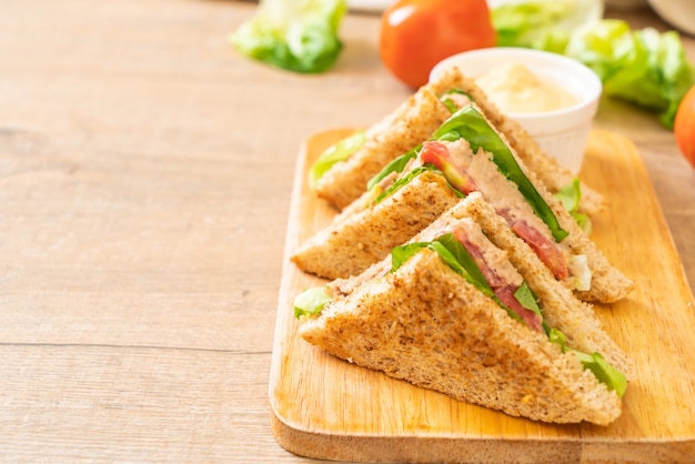 premium-photo-homemade-tuna-sandwich