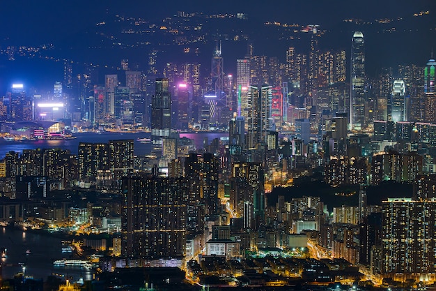 Premium Photo | Hong kong skyline kowloon from fei ngo shan hill sunset
