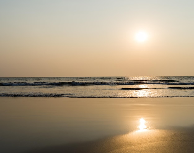 Premium Photo | Horizontal vivid ocean orange milk tidal waves horizon ...