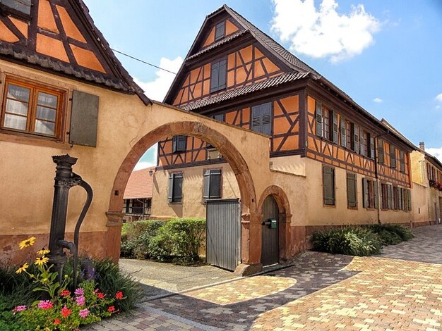 家屋フランス建物アパートwingersheim 無料の写真