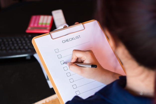 preparing a will checklist