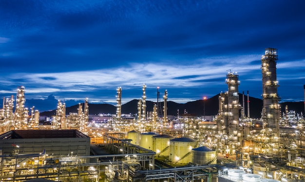 Premium Photo | Industrial area oil and gas lpg refinery plants and ...