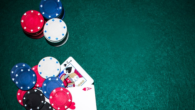 How Do I Increase My Chances of Winning Blackjack? 