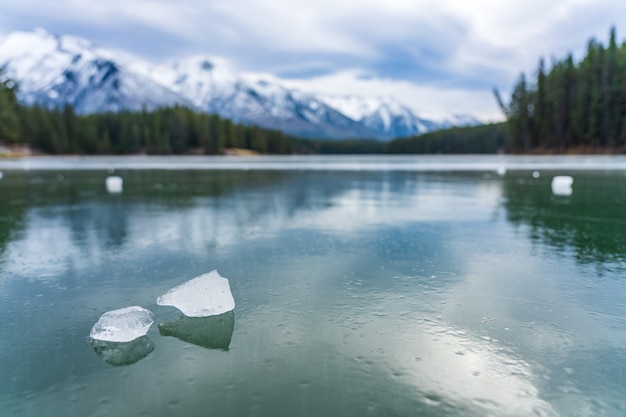 Premium Photo Johnson Lake Frozen Water Surface In Winter Banff