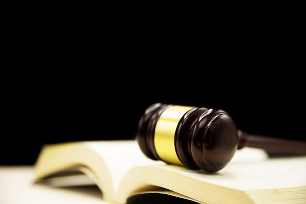 judges-gavel-book-wooden-table-law-justice-concept-background_1150-9095.jpg (626×417)