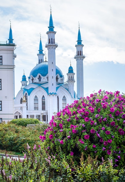 Kazan, russia, august 24, 2019: view of the kul sharif mosque Premium Photo