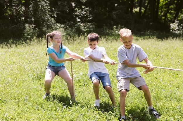 tug o war kids