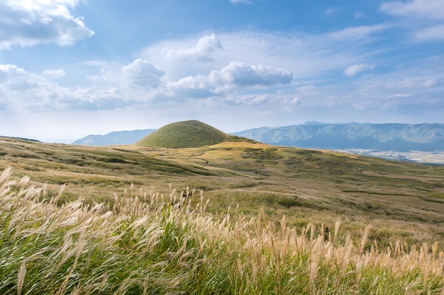 Premium Photo Komezuka Volcano With Green Landscape Aso Kumamoto Kyushu Japan