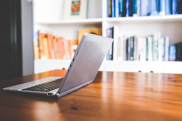 free-photo-laptop-on-a-table