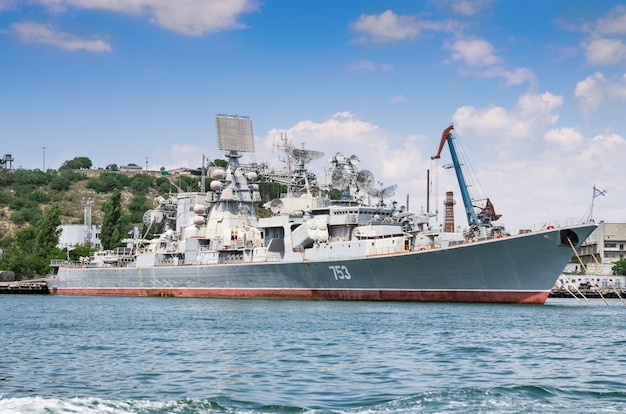 Premium Photo | Large antisubmarine ship kerch anchored in sevastopol bay