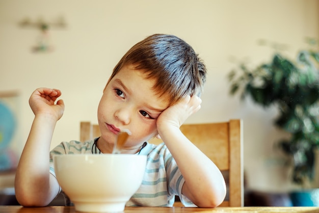 子どもの食欲が大暴走 作れども 作れども 終わりが見えない Conobie コノビー