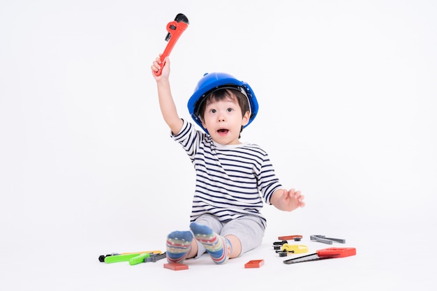 little boy construction toys