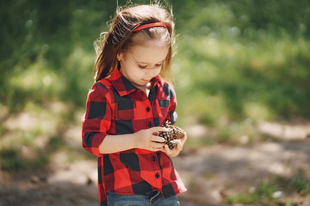 Little girl | Free Photo