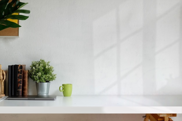 Loft workspace Premium Photo