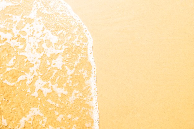 Lovely beach background with waves and copy space Free Photo