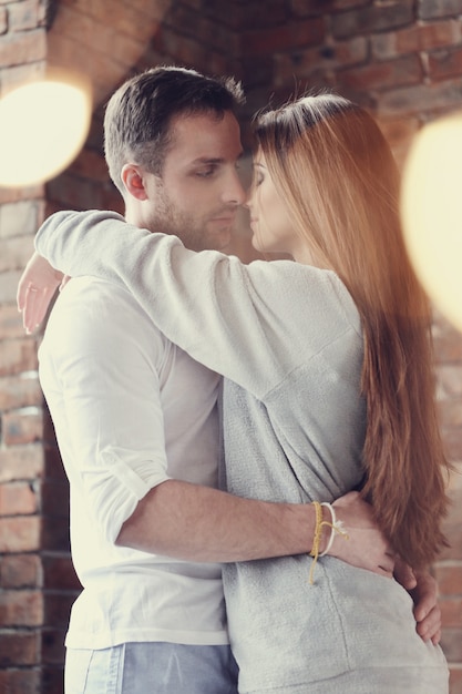 Get Hug Kiss Lovely Couple Pics Pictures