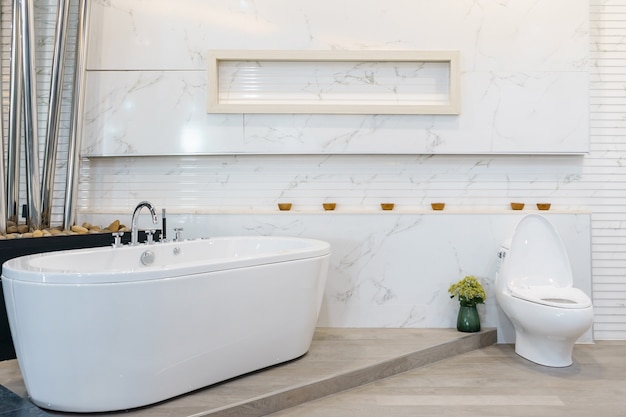 Premium Photo | Luxury white bathroom interior with white tiles