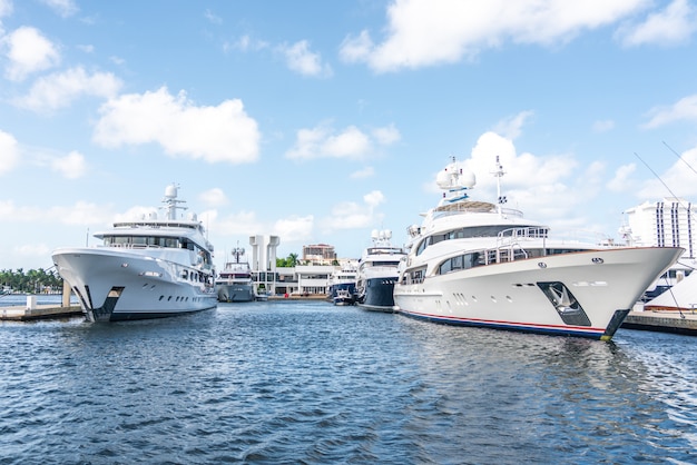 yachts docked in fort lauderdale
