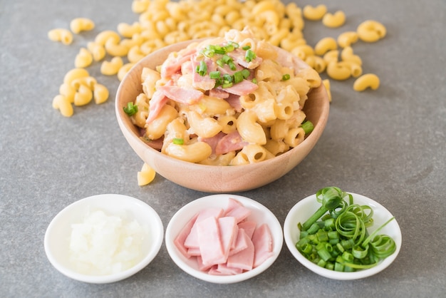 Free Photo | Macaroni cheese and ham