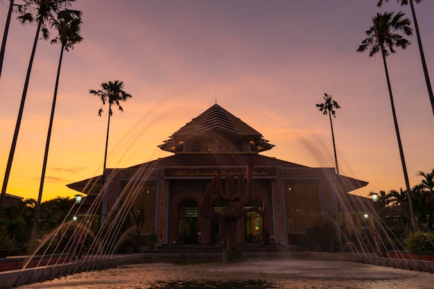 Premium Photo | Magical sunset at masjid kampus ugm the big mosque ...