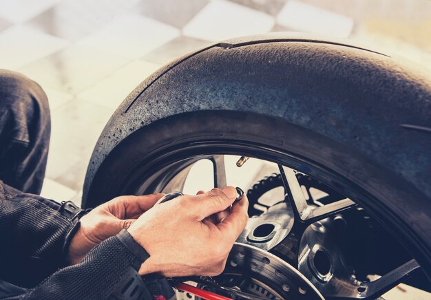 tyre pressure check types