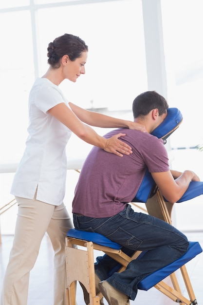 Premium Photo | Man having back massage