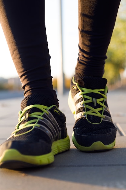 asphalt running shoes