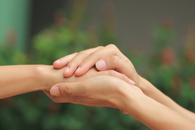 Featured image of post Holding Hand Love Images : Dreamstime is the world`s largest stock photography community.