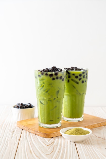 Premium Photo | Matcha green tea latte with bubble