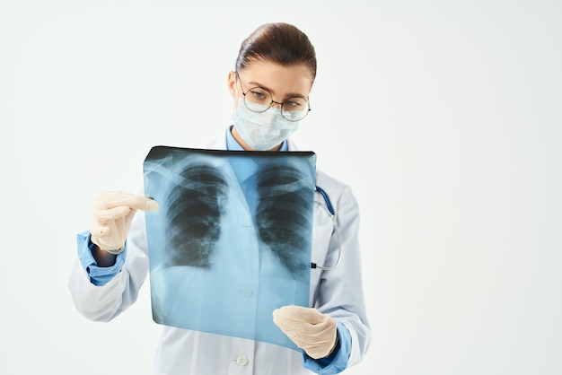 Premium Photo | Medical professional radiologist xray lung diagnostics