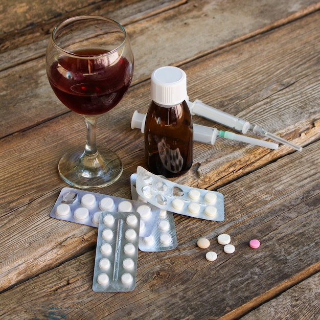 premium-photo-medication-and-alcohol