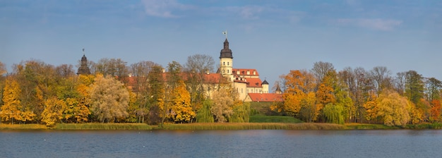 Замок в несвиже беларусь фото