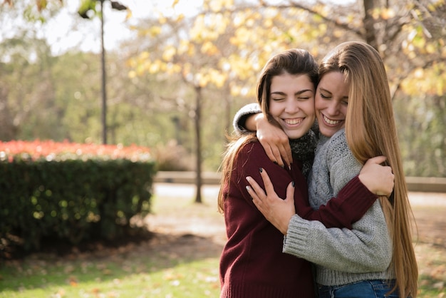 Two Friends Hug Photos 3 000 High Quality Free Stock Photos