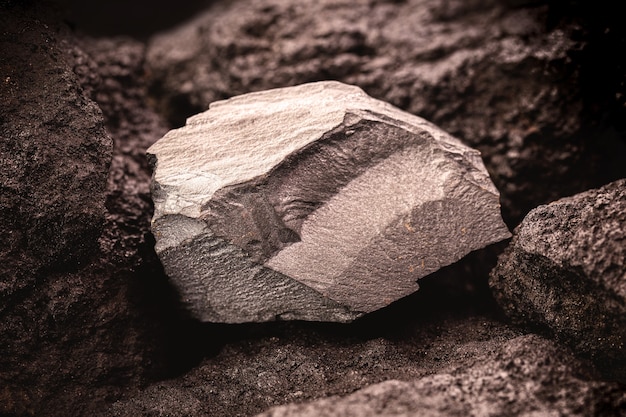 Металлический Камень Фото