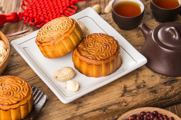 Premium Photo | Mid autumn festival chinese traditional pastry mooncake