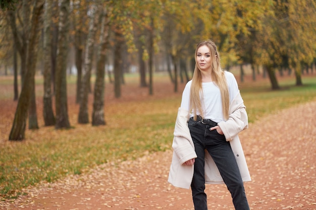 white shirt black jeans girl