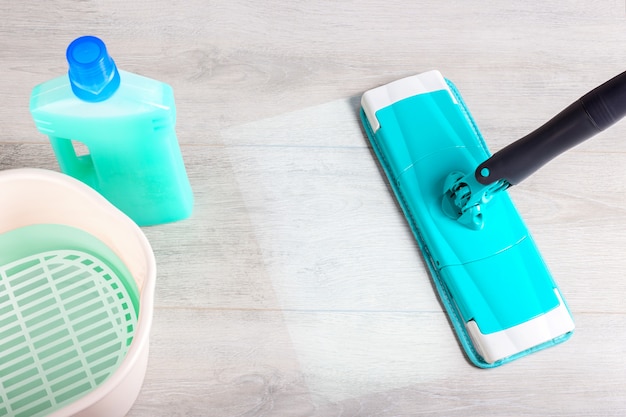 mopping with vinegar and dish soap