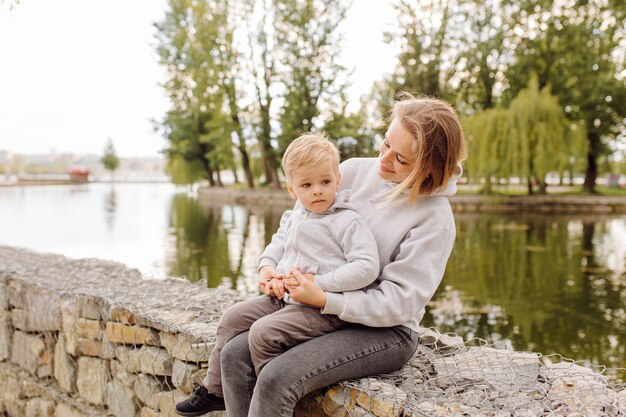 Mother and son have activities together on holidays | Free Photo