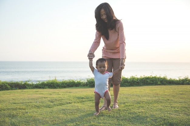 teaching baby to walk