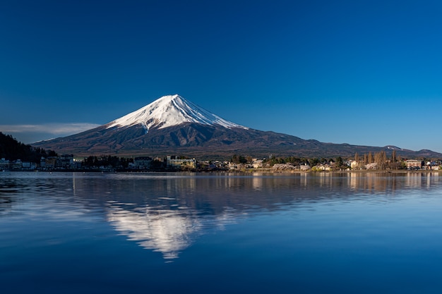 Premium Photo | Mt. fuji at kawaguchiko fujiyoshida, japan.