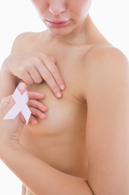 naked-woman-with-breast-cancer