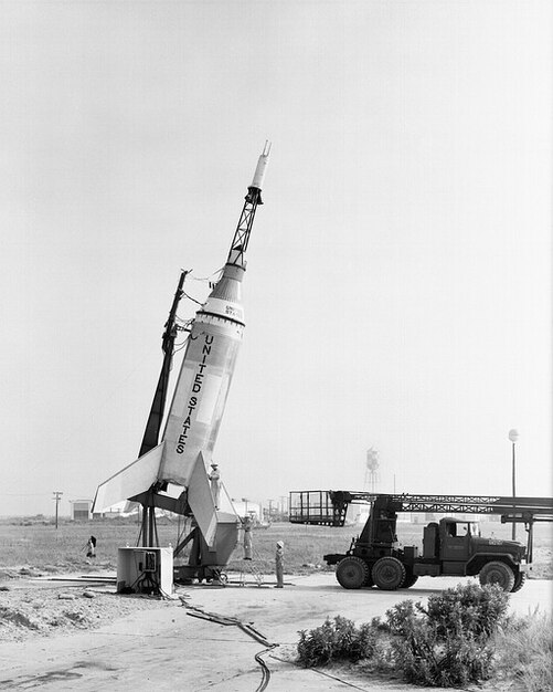 ランチャーパッドnasaロケットジョー少し打ち上げ | 無料の写真