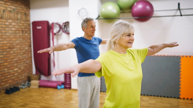 Older people training | Free Photo