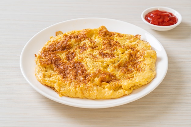 Premium Photo | Omelet or omelette