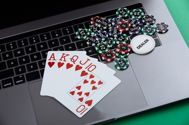 online poker casino world