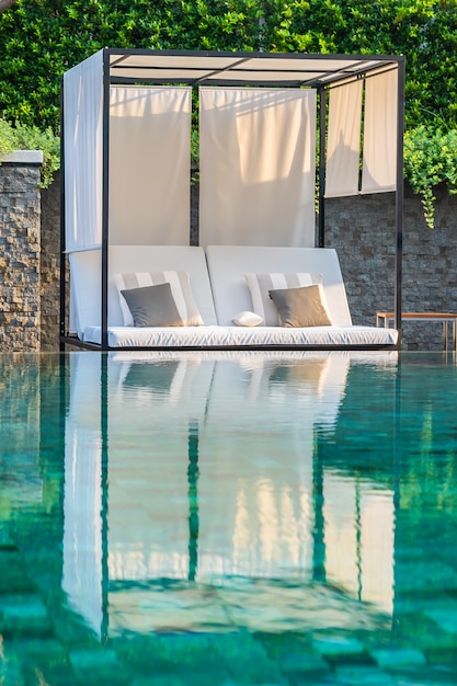 floating pool lounge chair with umbrella