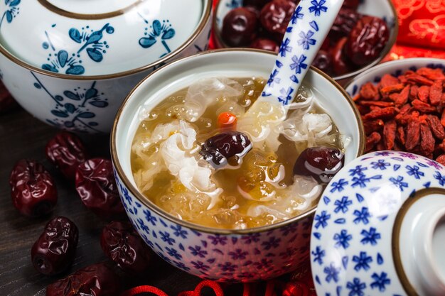 Premium Photo | Peach gum and tremella soup